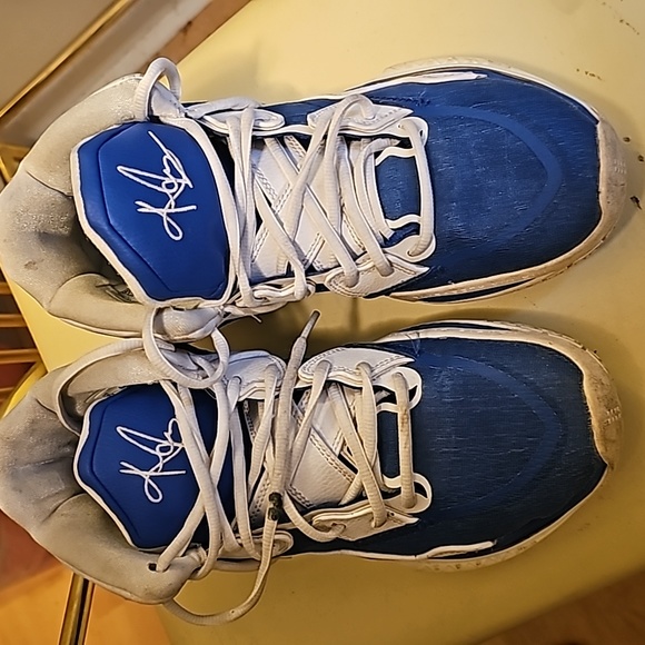 Blue/White Nike Kyries - Picture 8 of 8